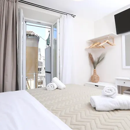 Апартаменты Patras Luxury Corfu (city)