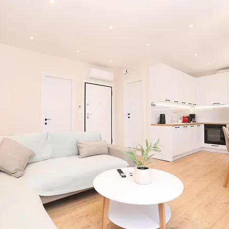 Apartamento Patras Luxury