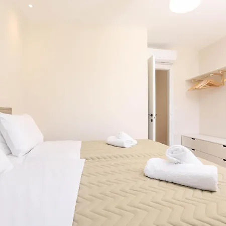 Апартаменты Patras Luxury Corfu (city)