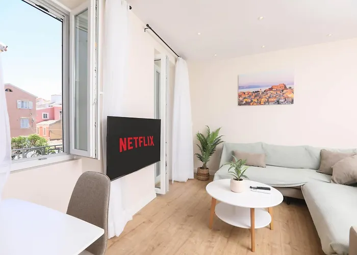 Patras Luxury Daire *