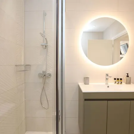 Patras Luxury * Corfu (city)